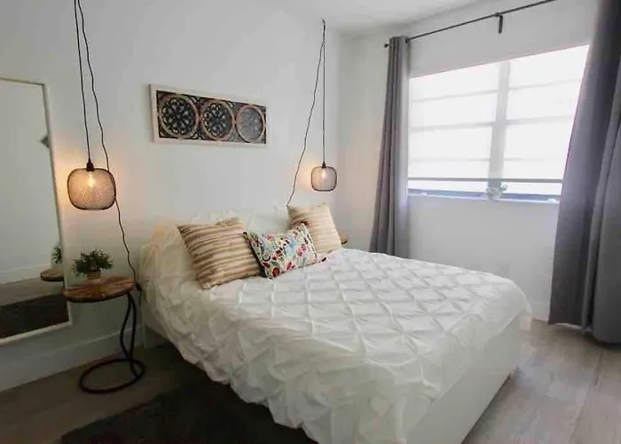 Modern And Cozy Apartment Steps From The Beach